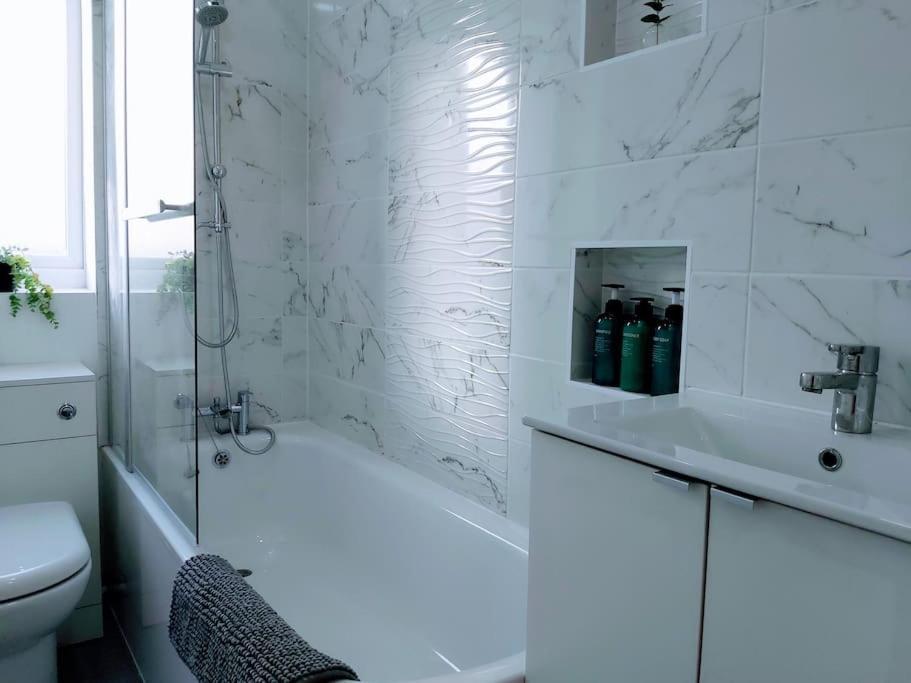 Cosy 1 Bed Flat That Sleeps 4 Ворик Екстер'єр фото