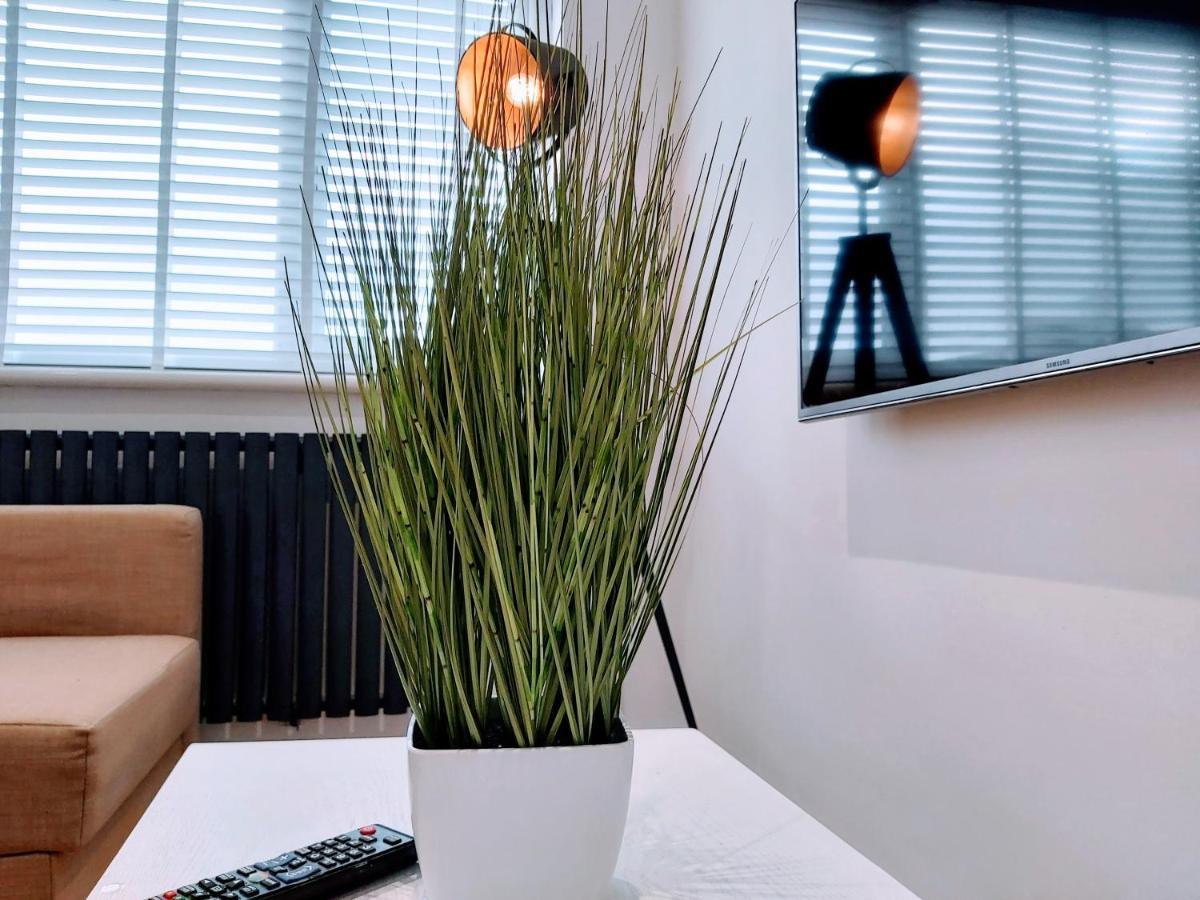 Cosy 1 Bed Flat That Sleeps 4 Ворик Екстер'єр фото